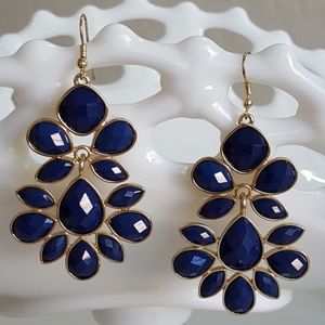 ❤️ Beautiful Blue Chandler Raindrop Earrings ❤️
